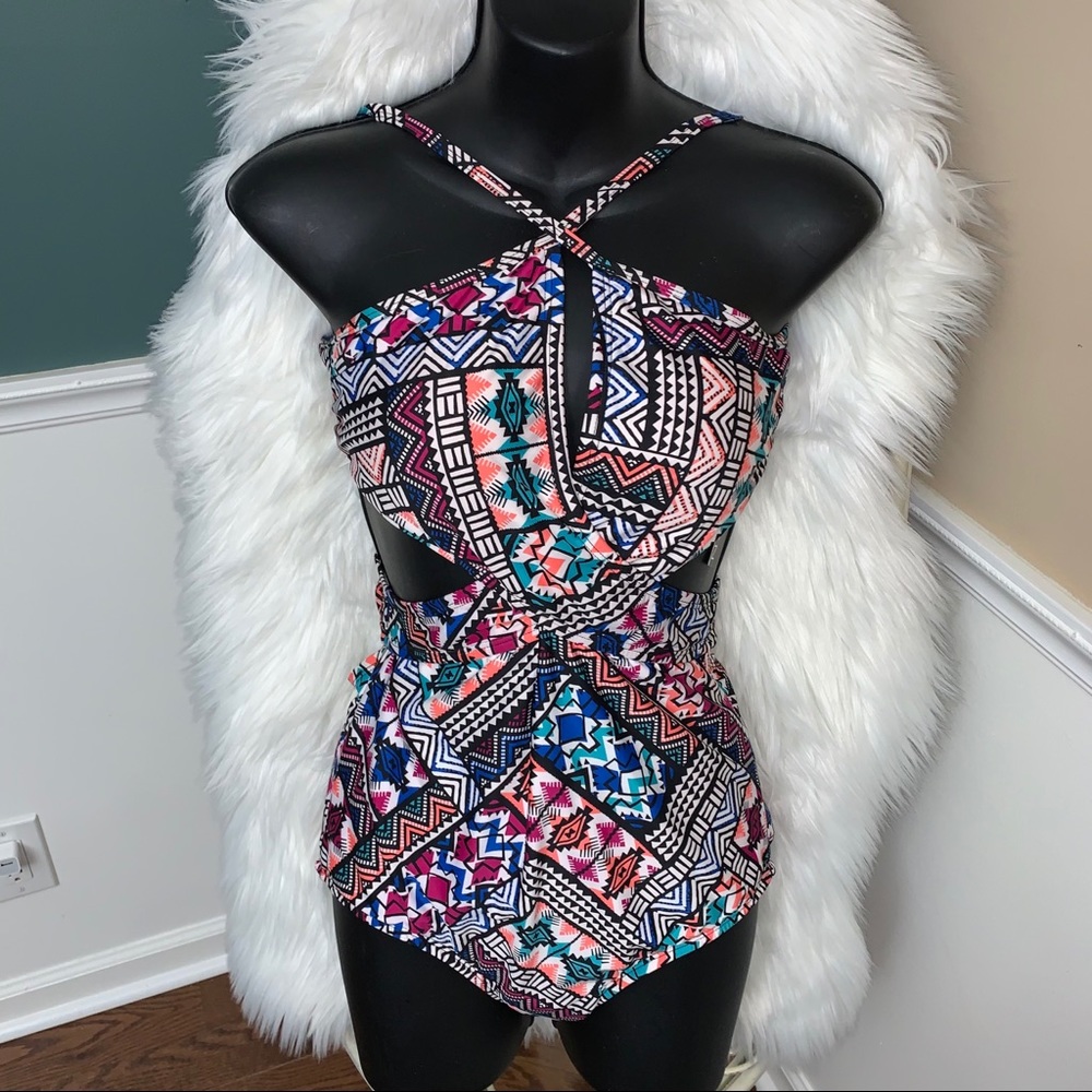 Jantzen Tribal/Aztec One Piece swimsuit sz 10